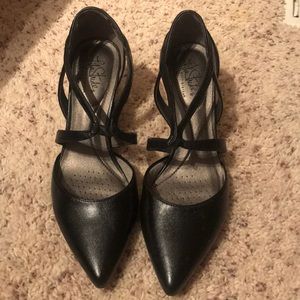 Black dress shoes